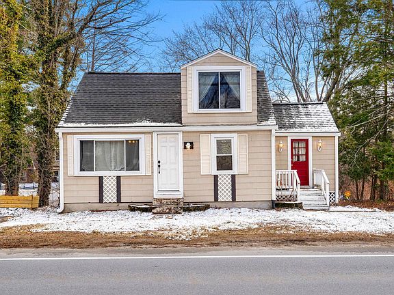 2nd image of 20 N. Main Street