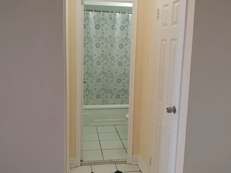 2961 Dufferin St #601 — Photo 5