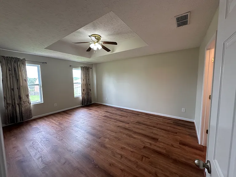 1016 Fulman Rd — Photo 7