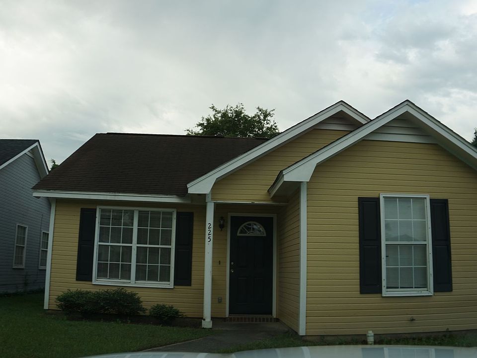 1st image of 225 Blue Pool Dr