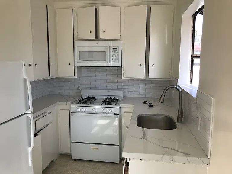 Shell Ave — Photo 2