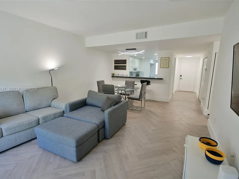 10026 Hammocks Blvd #103-6