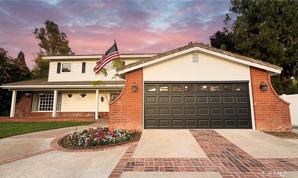 1st image of 19122 Laura Ln