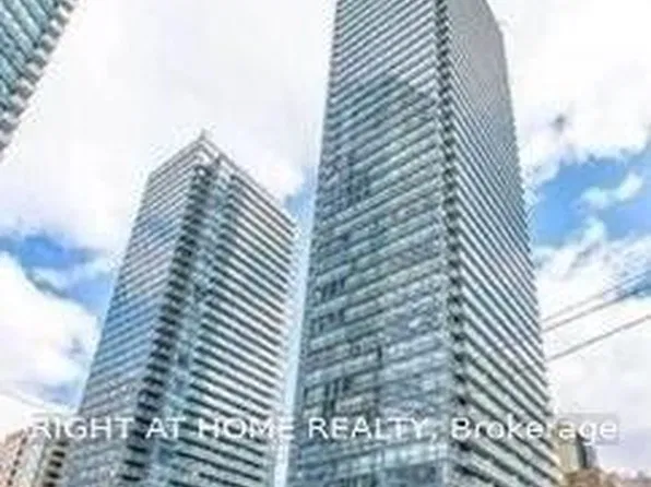38 Grenville St, Toronto, ON