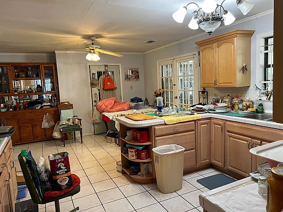 4th image of 13015 Glenda St
