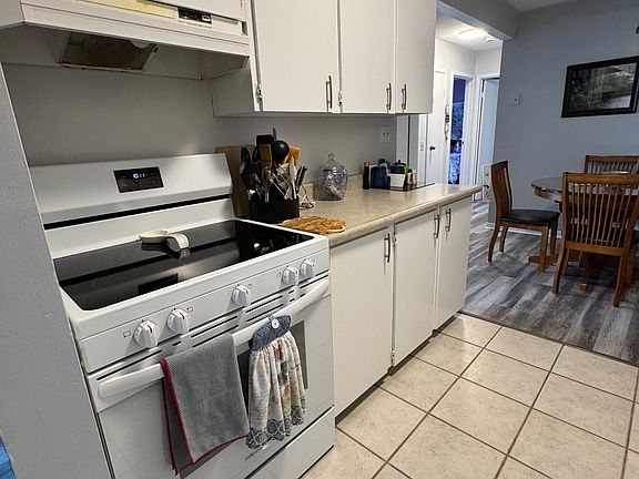5th image of 75 Race St #12
