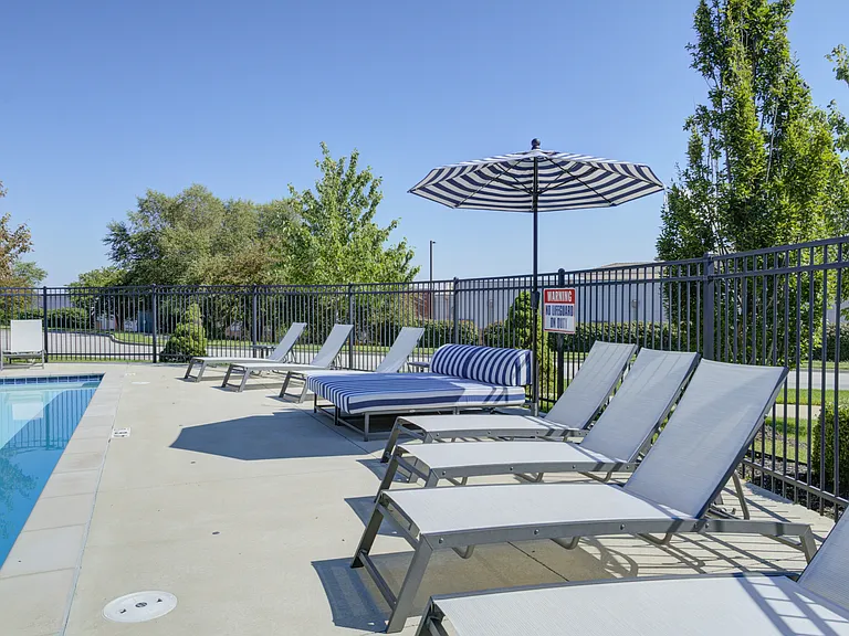 Chapel Ridge Townhomes — Photo 13