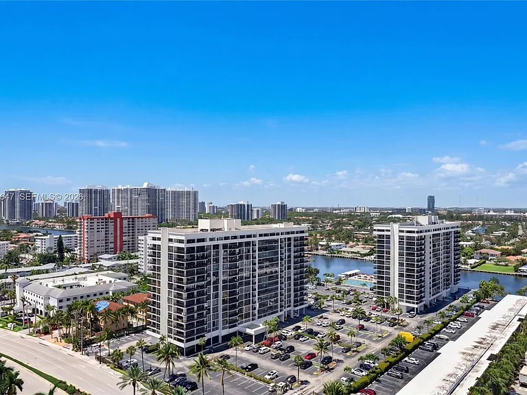 1980 S Ocean Dr #19L — Photo 16