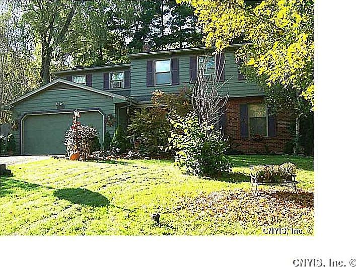 2nd image of 7822 Ravenswood Ln