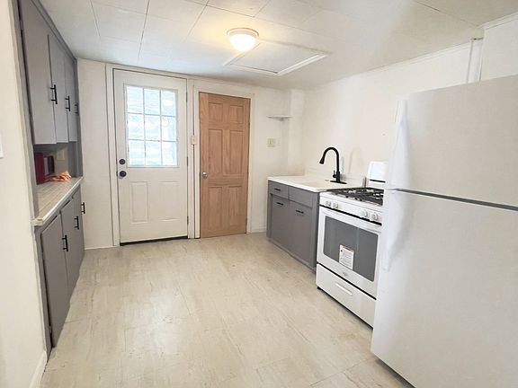 4th image of 41 Knox St #1