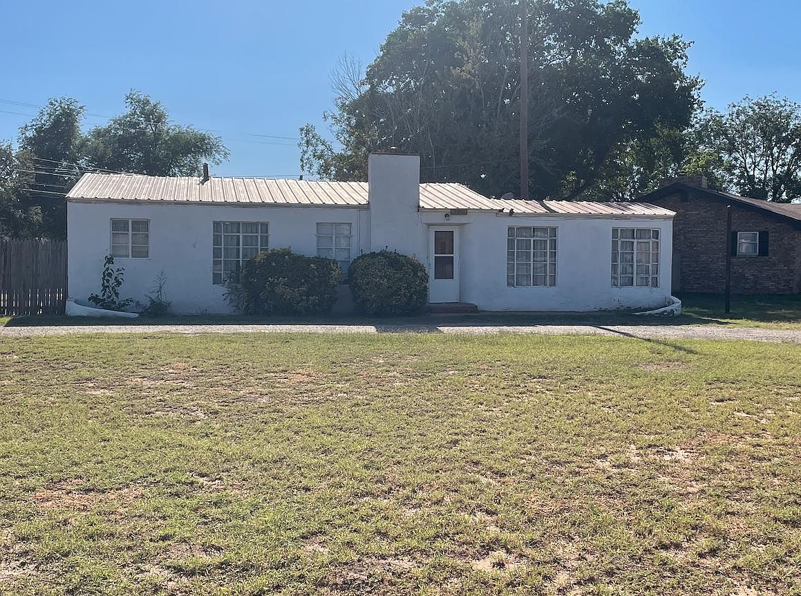 2301 N 4th St, Tahoka, TX 79373 Zillow