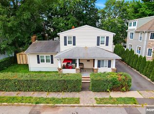 12-68 6th St, Fair Lawn, NJ 07410