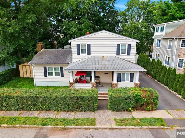 12-68 6th St, Fair Lawn, NJ 07410
