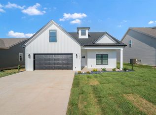 1377 Rhythm Ln, Bowling Green, KY 42101