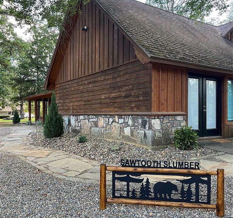 1st image of 99 Sawtooth Pine Rd