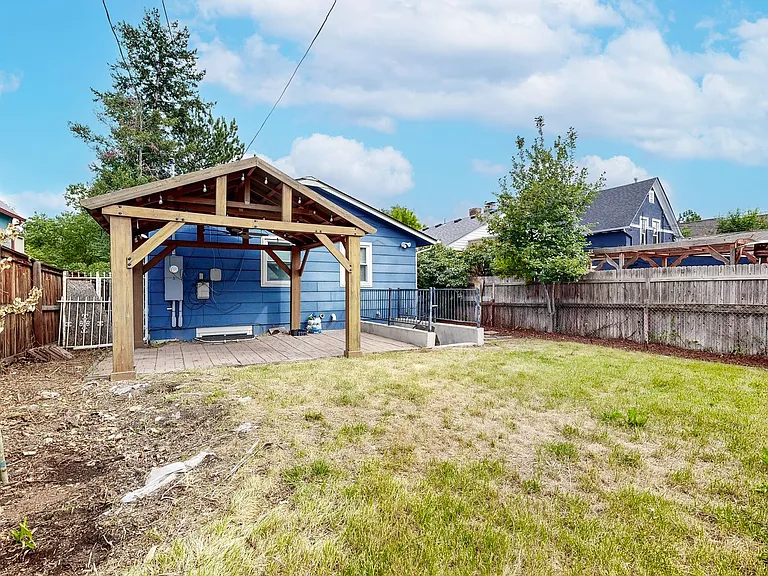 1381 Osceola St — Photo 36