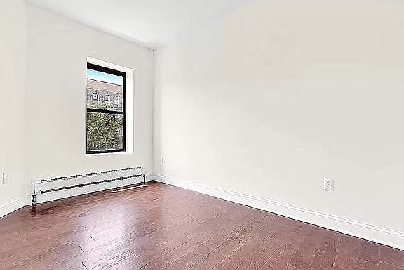 4th image of 245 E 116th St #3C