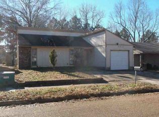 5611 Maple Tree Dr, Memphis, TN 38115