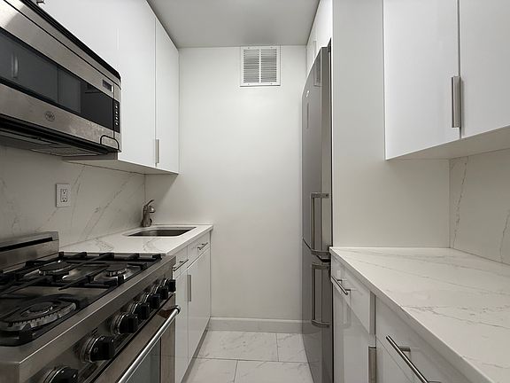 2nd image of 411 E 53rd St APT 11J