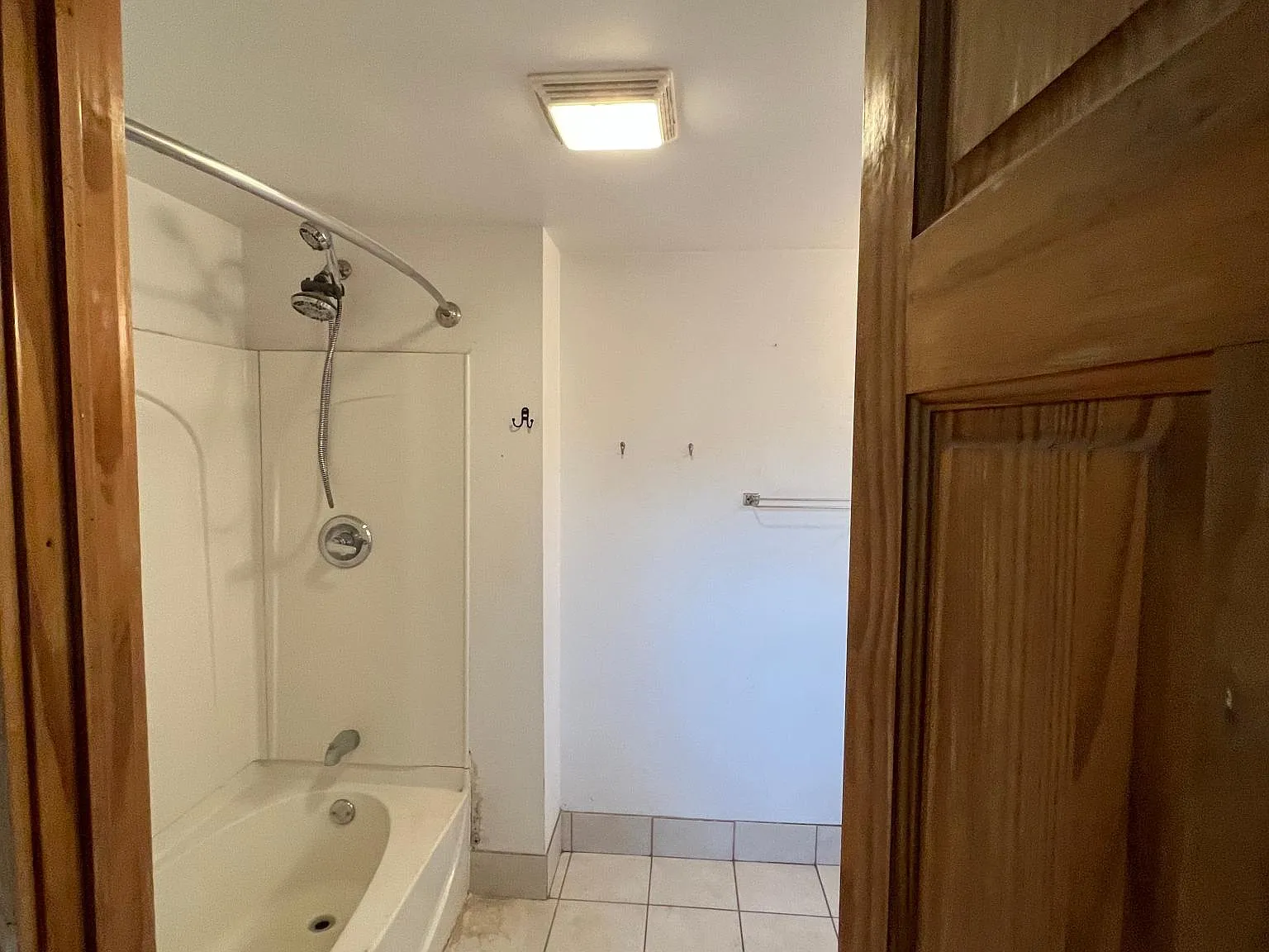 462 W Wabasha St — Photo 4