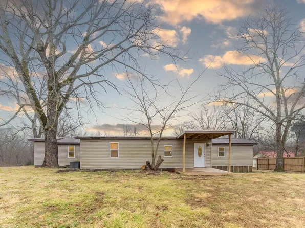 946 County Road 7040, Pottersville, MO 65790