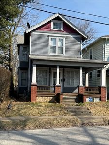 88 Elm Ave, Sharon, PA, 16146