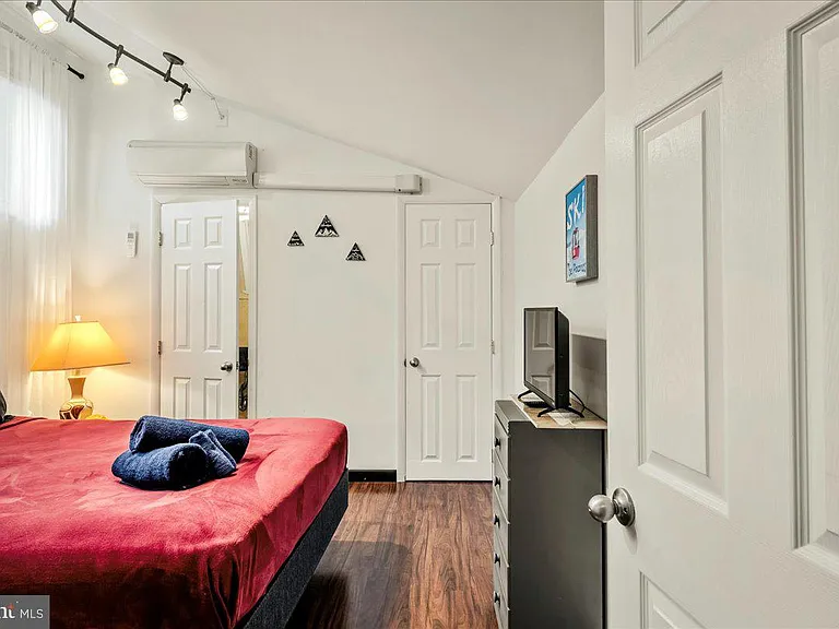 31 Middle Village Way — Photo 18