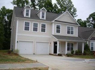 4336 Hubbard Falls Dr, Charlotte, NC 28269