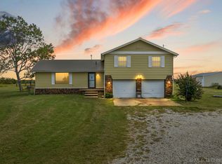 32850 S 210th Rd, Henryetta, OK 74437