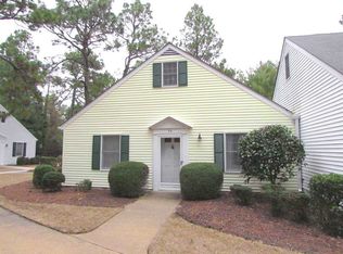 58 Village Green Cir, Southern Pines, NC 28387