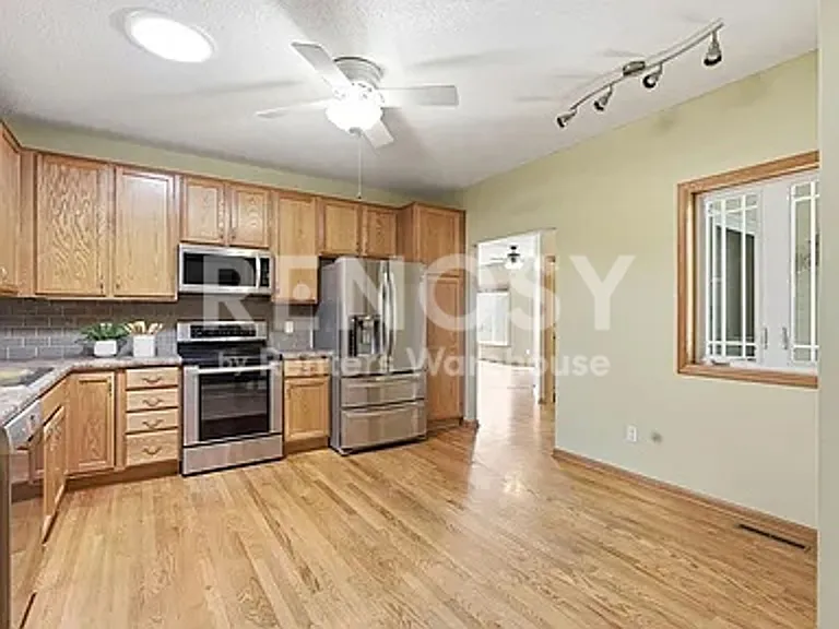 6452 Maclaren Ave NE — Photo 6