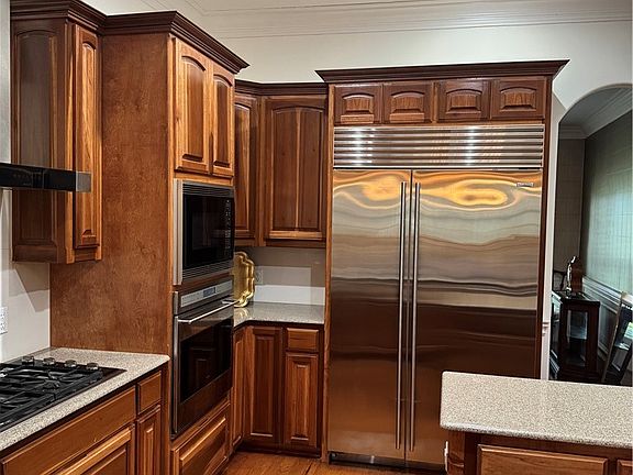 4th image of 1306 Walker Cir