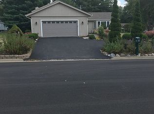 6591 Old Hunters Run, Rockford, IL 61114