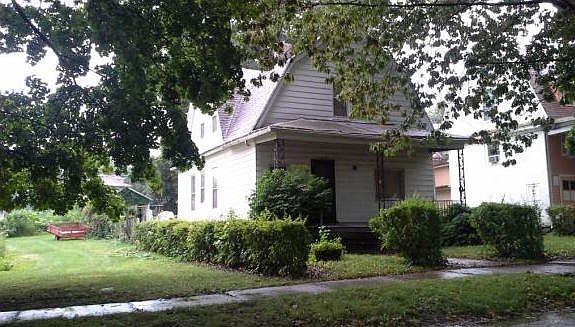 2nd image of 1221 16th St