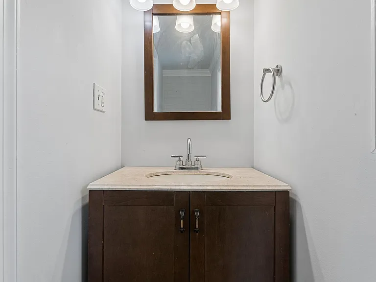 19 Magnolia Pl — Photo 11