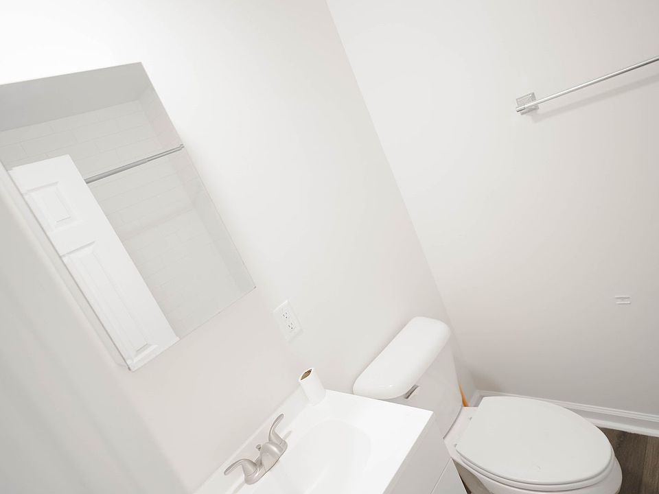 1st image of 72 Hamilton Park #58-B01