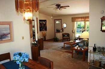 3rd image of 1056 Manito Dr