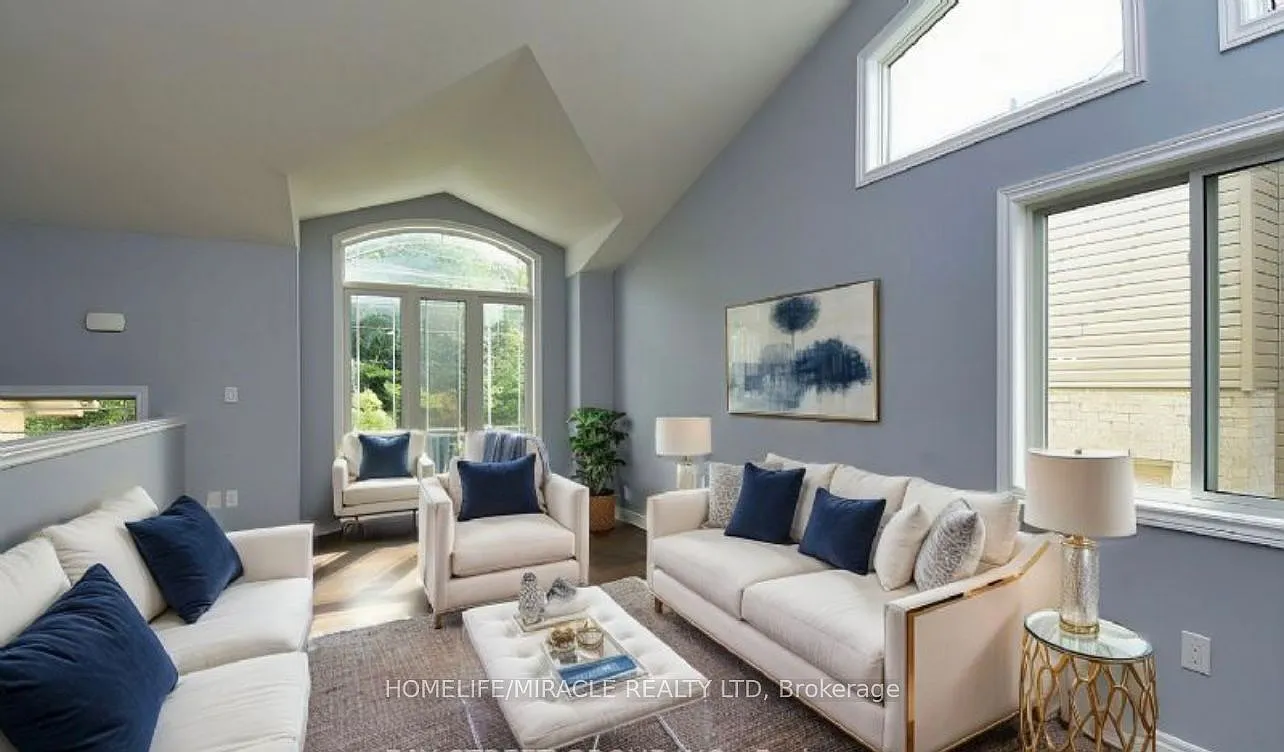 3 bed, $2,600 — Photo 2