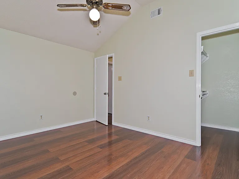 6014 Parkmeadow Dr — Photo 34