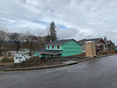 4th image of 130 Linda Ln