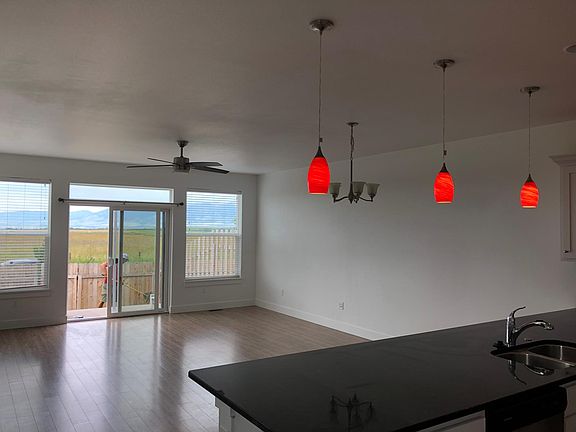 4th image of 5739 Saxon Way Unit B