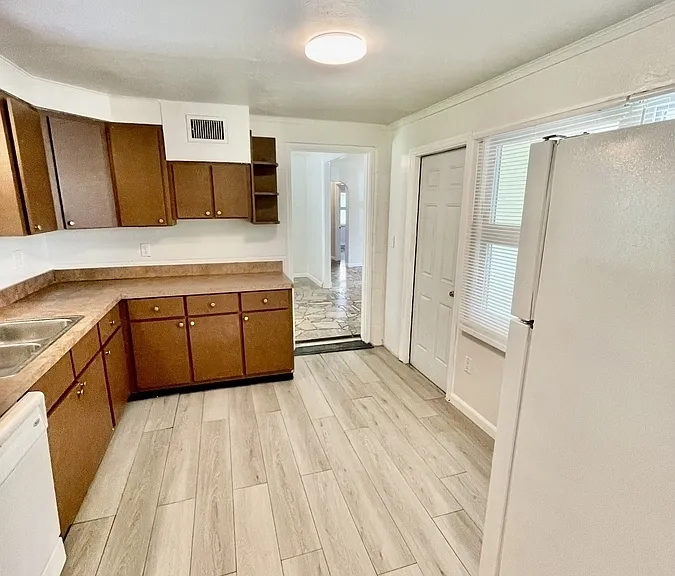 326 Chattanooga Dr — Photo 11