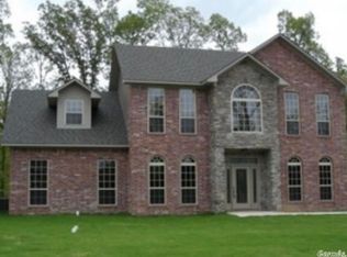 109 Carriage Ct, White Hall, AR 71602
