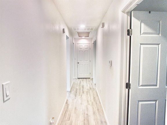 4th image of 639 Feamster Dr