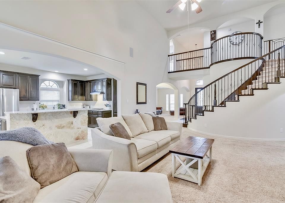 1st image of 9816 Makiposa Ln