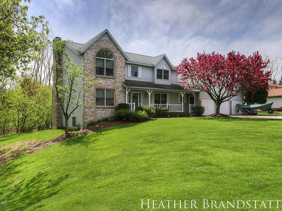 1st image of 1914 Forest Lake Dr SE