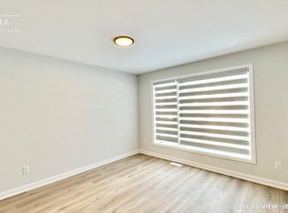 701 Glenroy Gilbert Dr #8, Ottawa, ON K2J5R6
