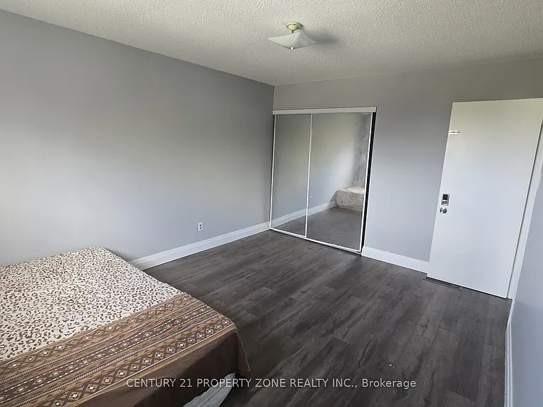 122 Kingswood Dr — Photo 25