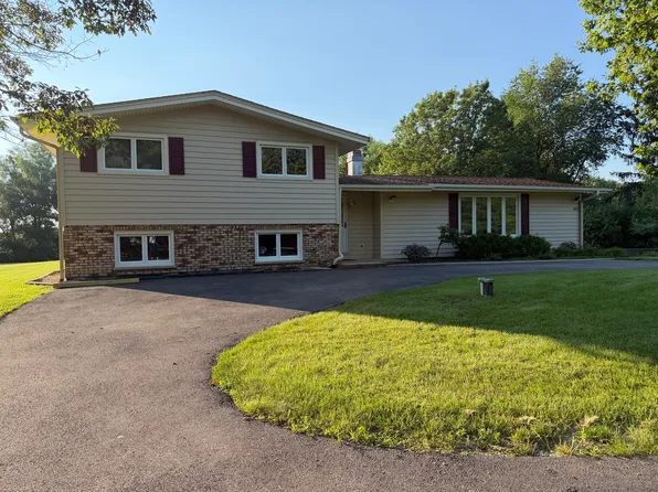 0S519 Skyline Dr, Batavia, IL 60510