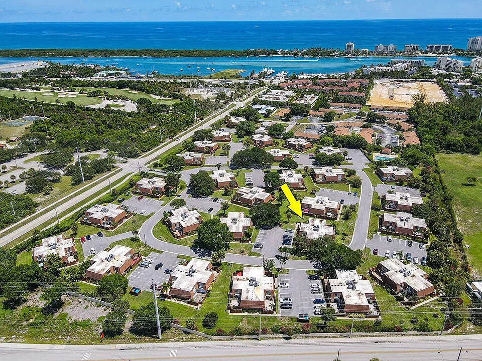 3900 SE County Line Rd #22A